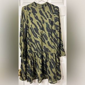 Vero Moda sz.XS multigreen longsleeve tiered dress
